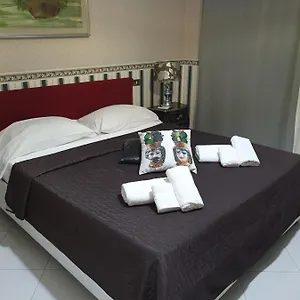  Couette-café Alba Italie